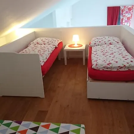 Jordanshof Rot Apartmán